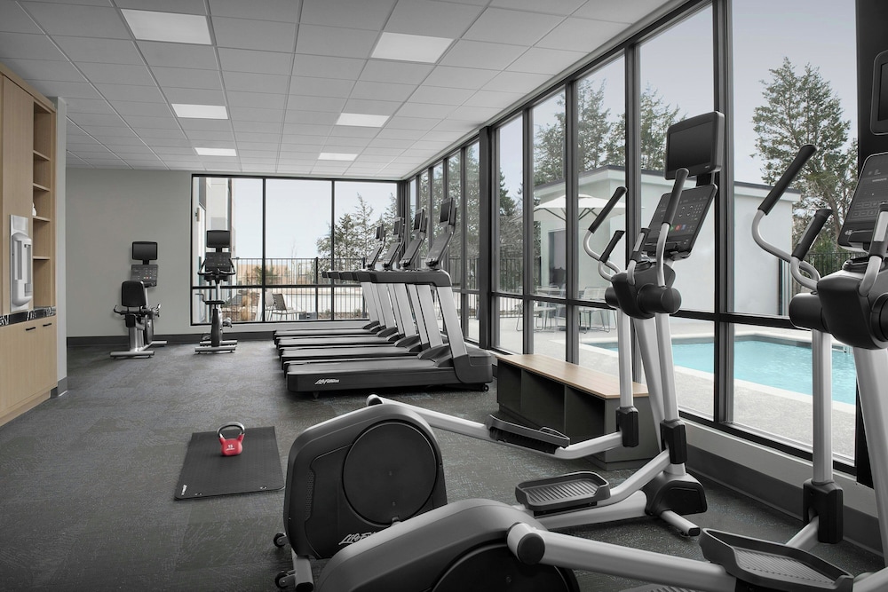 TownePlace Suites by Marriott Paris - photo 25