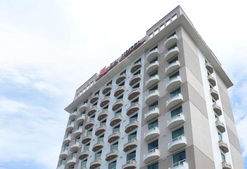 La Hotel — hotel in Tawau