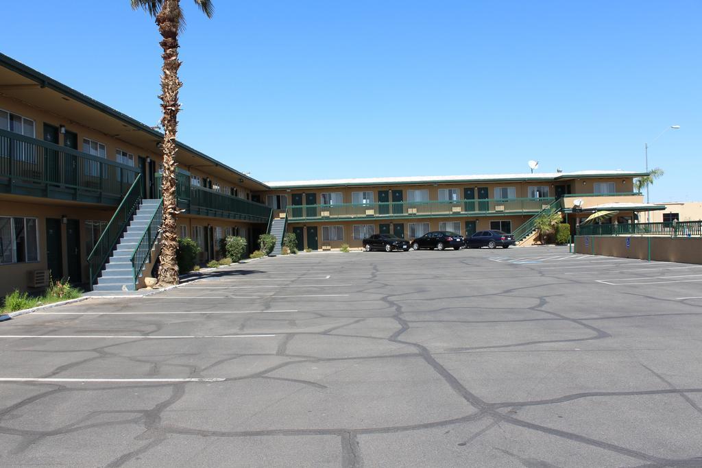 Yuma 4th Ave. Travelodge - photo 3