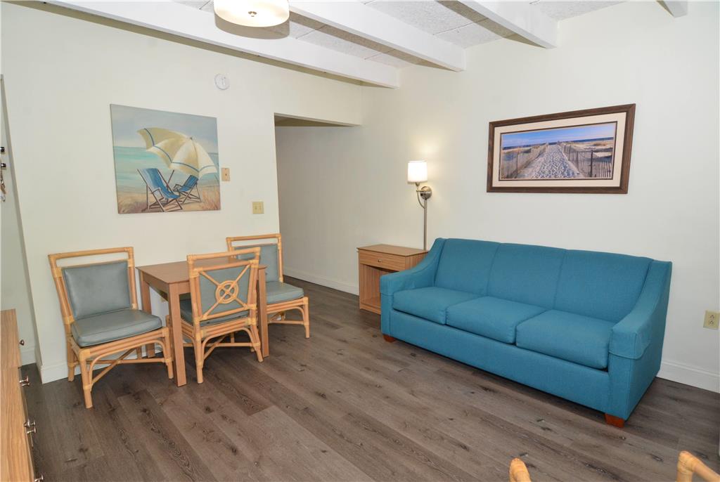Days Inn & Suites by Wyndham Jekyll Island - photo 21