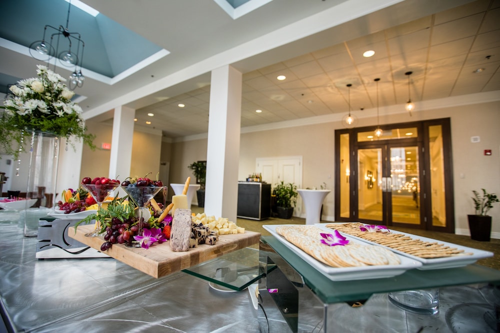 Holiday Inn San Antonio Riverwalk by IHG - photo 33