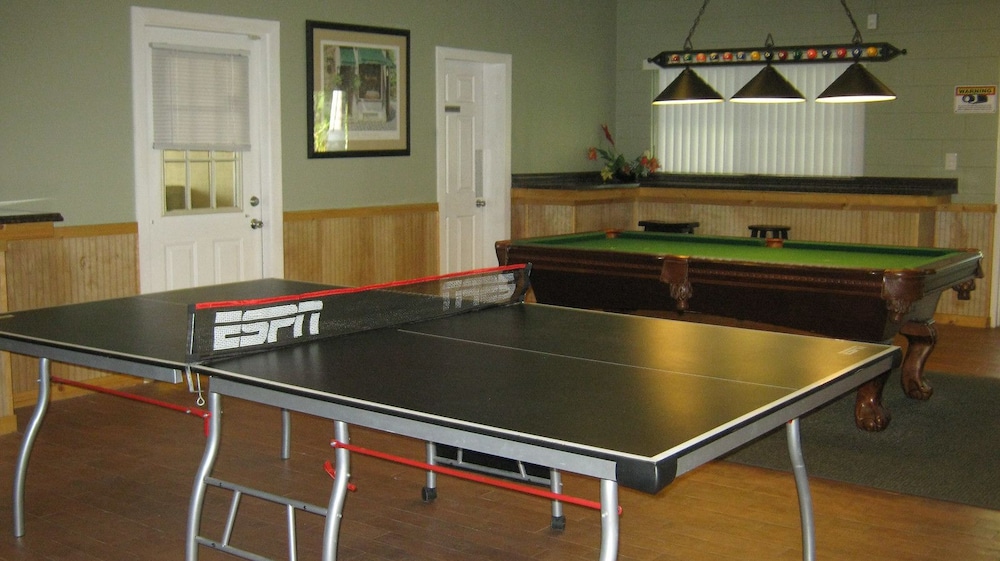 Sherwood Forest RV Resort - photo 20