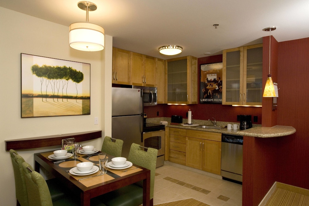 Residence Inn by Marriott Duluth - photo 4
