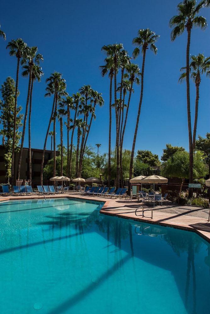 DoubleTree by Hilton Phoenix Tempe - photo 28
