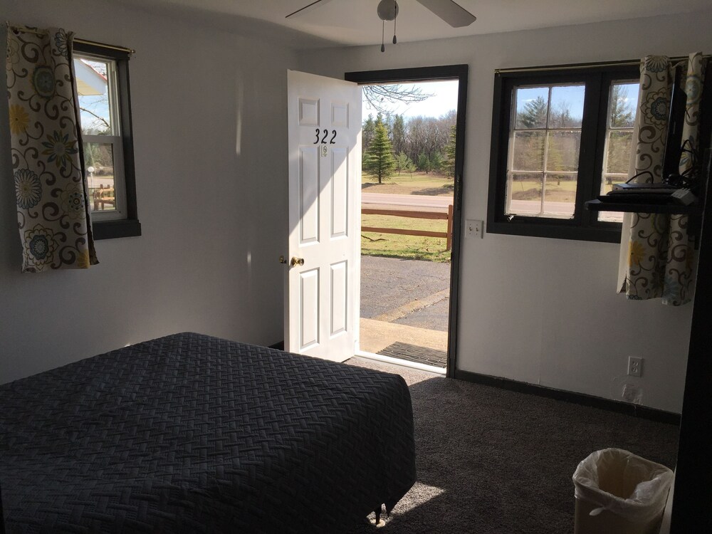 Summer Breeze Resort - photo 22