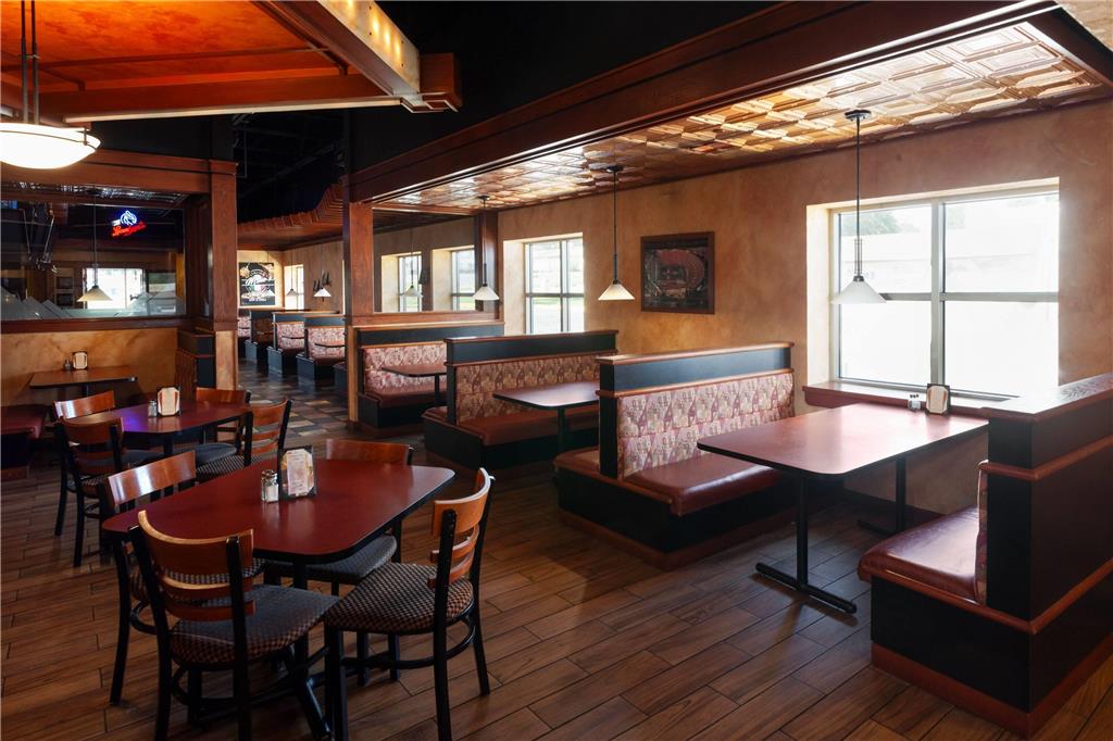 AmericInn & Suites By Wyndham Baraboo Event Center - photo 11
