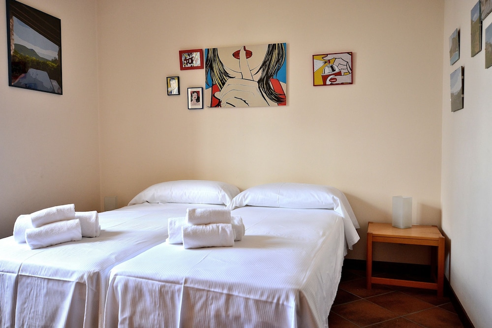 Apartment With Pool Ai Pignoi 1st floor — Garda — photo 5