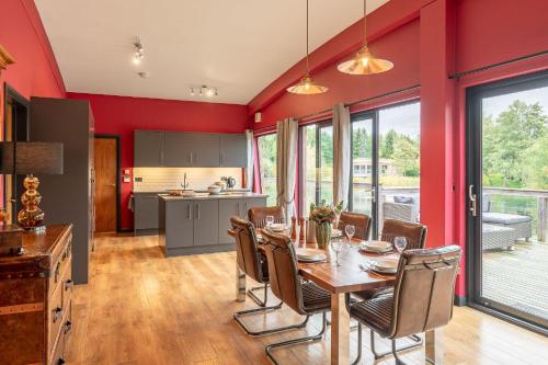 Isabella in Richmond, United Kingdom