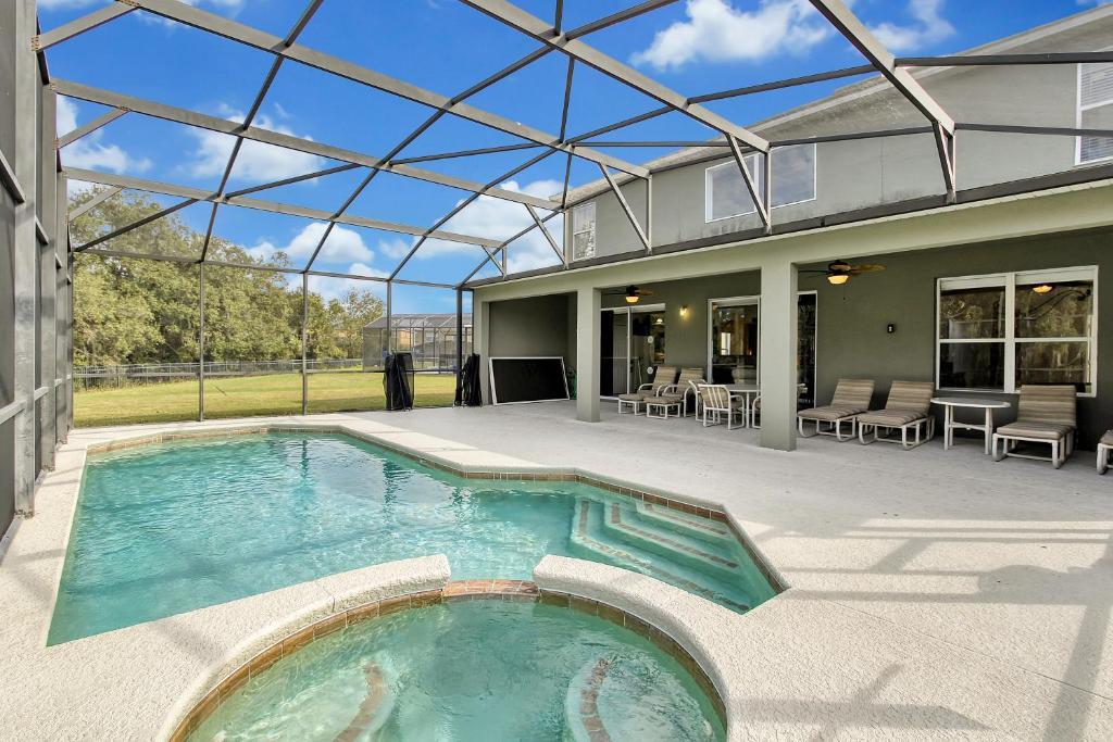 Mickeys Sunspot 6 bed Emerald Island Resort pool home - photo 14