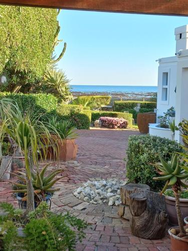 Alcamal — 4-Star Luxury Hotel in Cape Town, South Africa