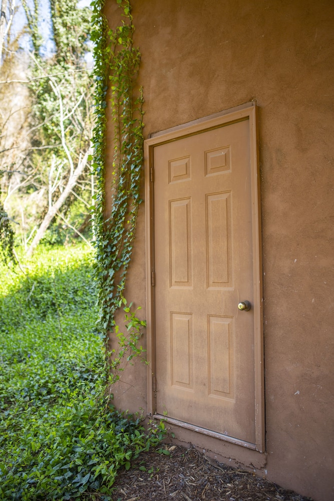The Chimney Rock Inn & Cottages - photo 37