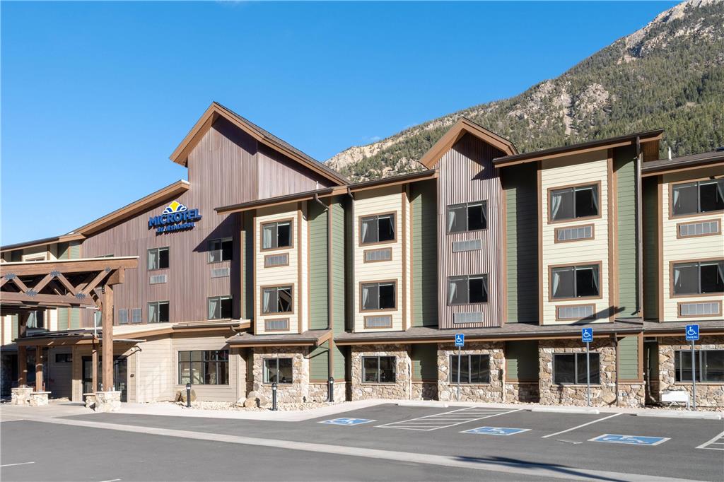 Microtel Inn & Suites by Wyndham Georgetown Lake - photo 7
