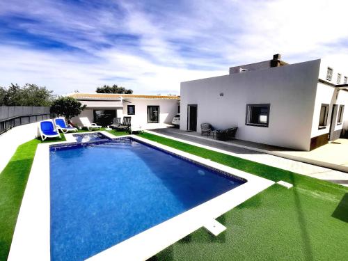Casas Caiado Two Houses with swimming POOL — 4-Star Luxury Hotel in Faro, Portugal