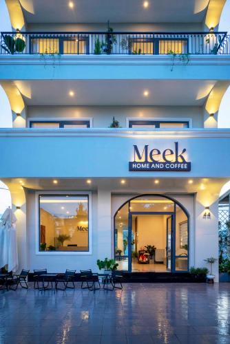 Meek Home and Coffee — 5-Star Luxury Hotel in Da Lat, Vietnam