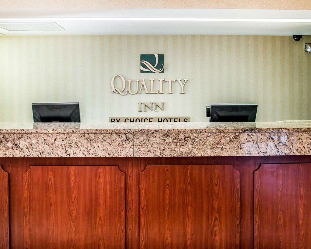 Quality Inn Toledo Airport - photo 5
