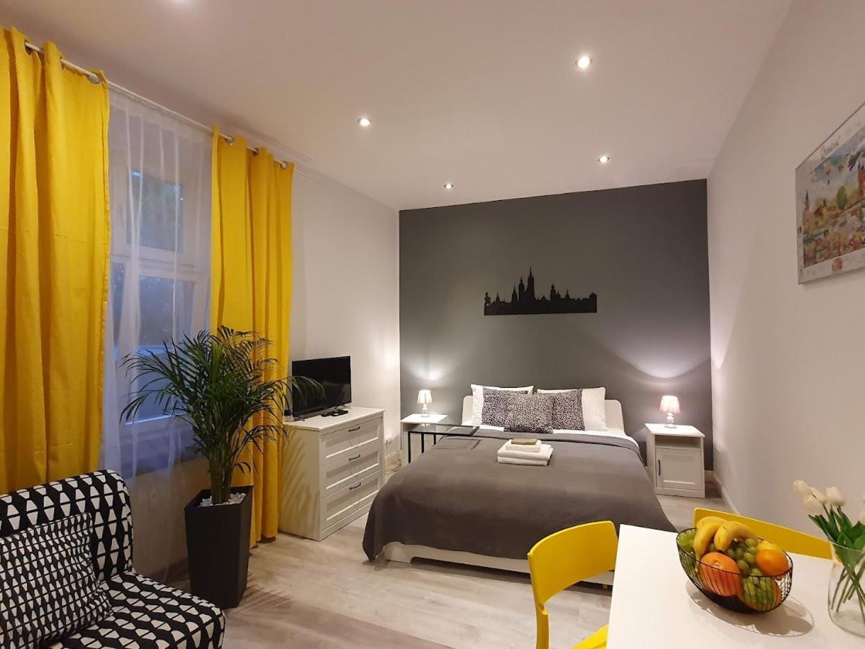 L 2 Kraków Center Studio O&P ApartFamily — 4-Star Luxury Hotel in Krakow, Poland
