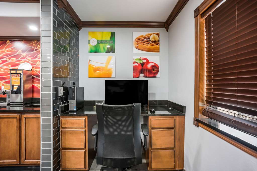 Quality Inn Cedar Rapids South - photo 33