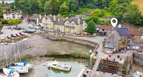 Harbour House Apartment Porlock Weir — 4-Star Luxury Hotel in Porlock, United Kingdom