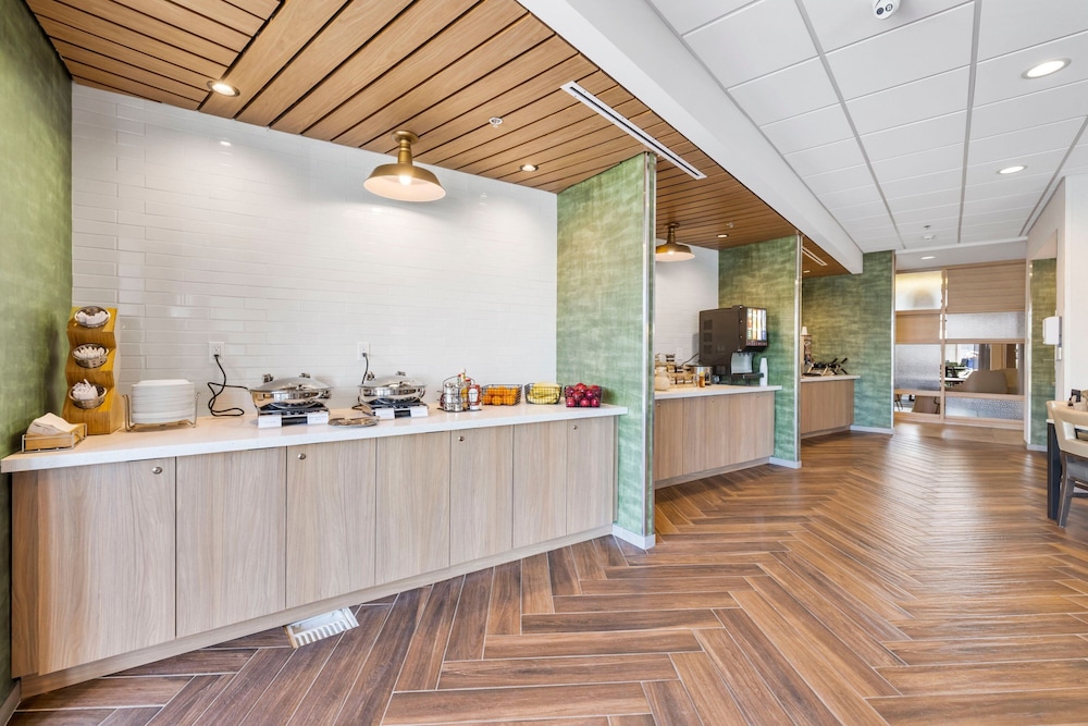 Fairfield by Marriott Inn & Suites San Francisco Airport Oyster Point Area - photo 30