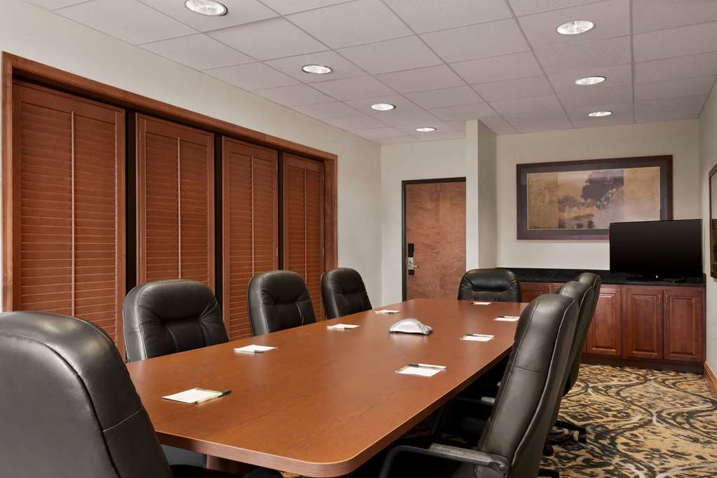 Wingate by Wyndham Bentonville AR - photo 25