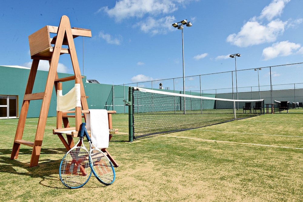 Tennis court