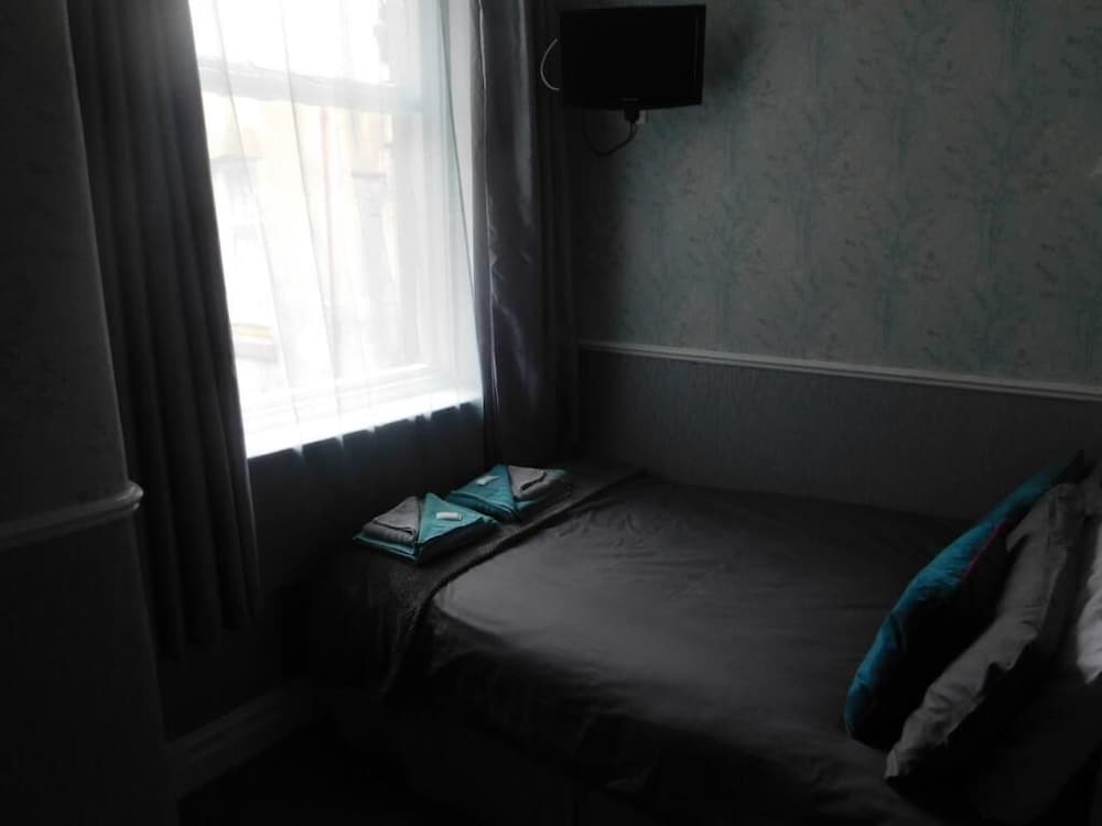 Iona Hotel — Blackpool — photo 3