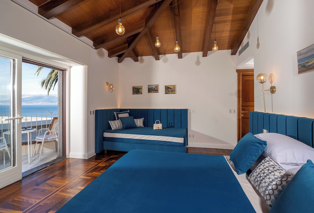 Villa Antiche Mura Relais — 4-Star Luxury Hotel in Sorrento, Italy