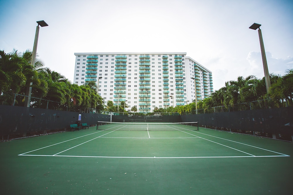 Sunny Isles Suites - photo 28