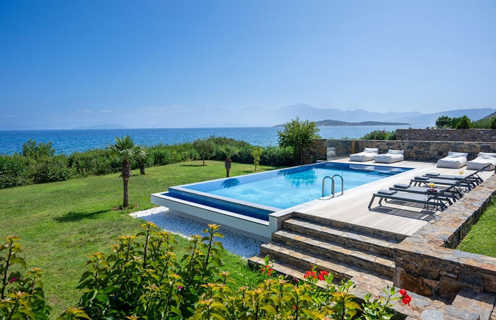 Mirabello Bay House in Agios Nikolaos — 4-Star Luxury Hotel in Agios Nikolaos, Greece