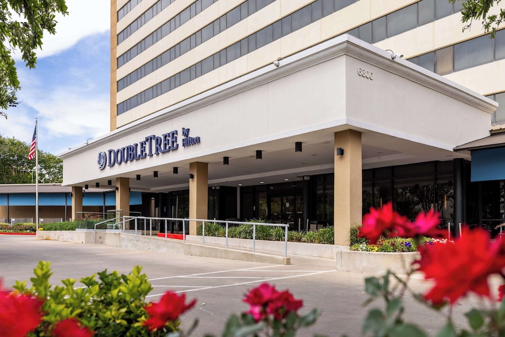 DoubleTree by Hilton Houston Medical Center Hotel & Suites - featured photo