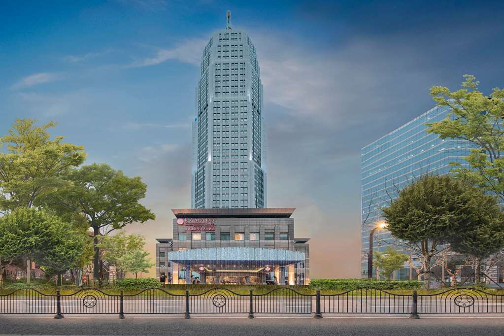 Ramada Plaza Pudong — 4-Star Luxury Hotel in Shanghai, People's Republic of China