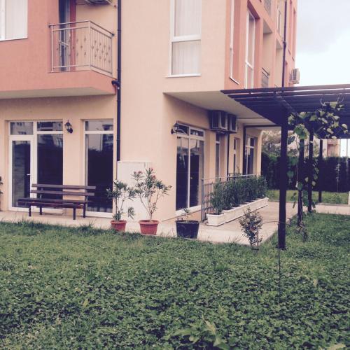 Guest House Sng — 4-Star Luxury Hotel in Nesebar, Bulgaria