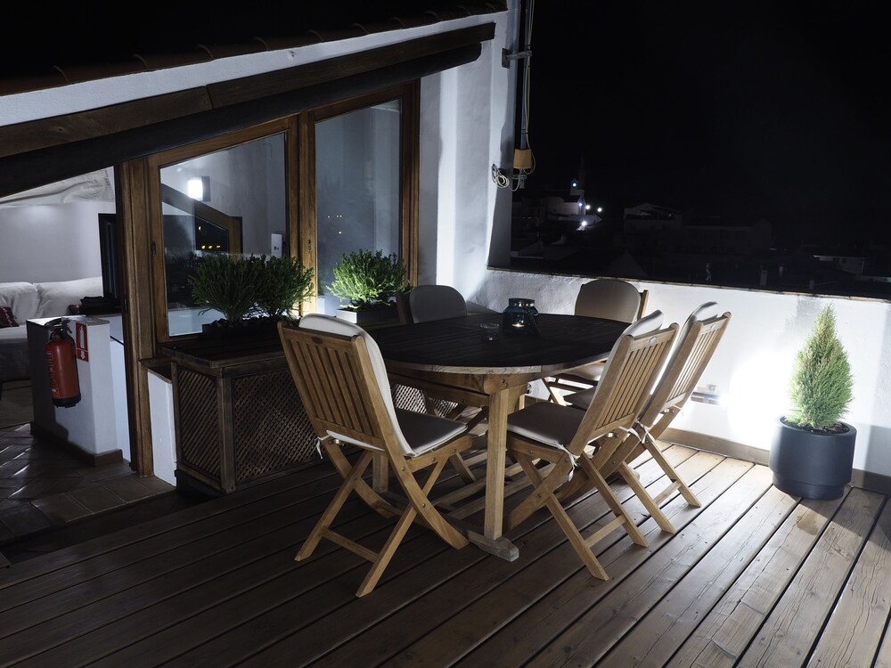 Casa rural La Rabá. Terraza con increíbles vistas — 4-Star Luxury Hotel in Sanlucar De Guadiana, Spain
