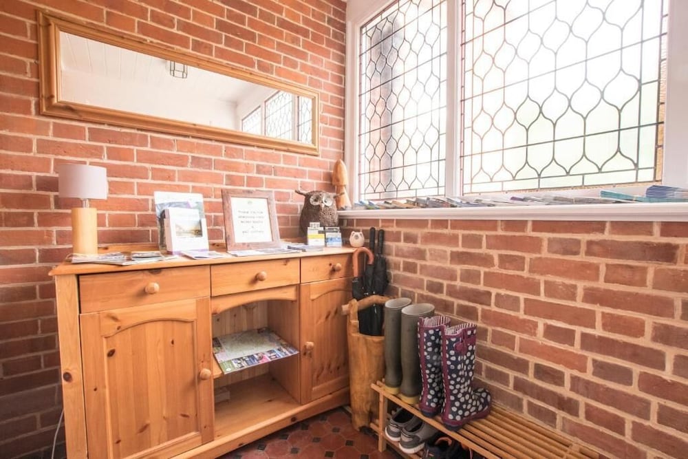 Temple Lodge Bed and Breakfast — 4-Star Luxury Hotel in Lyndhurst, United Kingdom