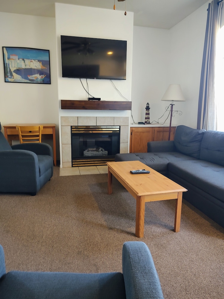 Pacific Plaza Hotel - photo 92