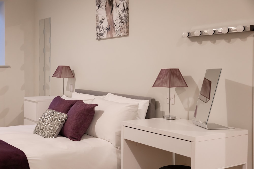 Hereford City Centre Apartment 2 Isabella House Modern Apartment In The Heart of The City Sleeps 2 Guests Hosted by RENTMYHOUSE — 4-Star Luxury Hotel in Hereford, United Kingdom