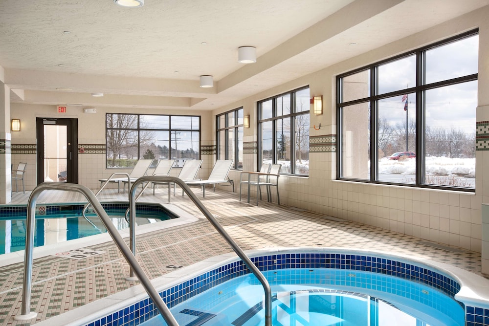 Hampton Inn Boston Braintree - photo 12