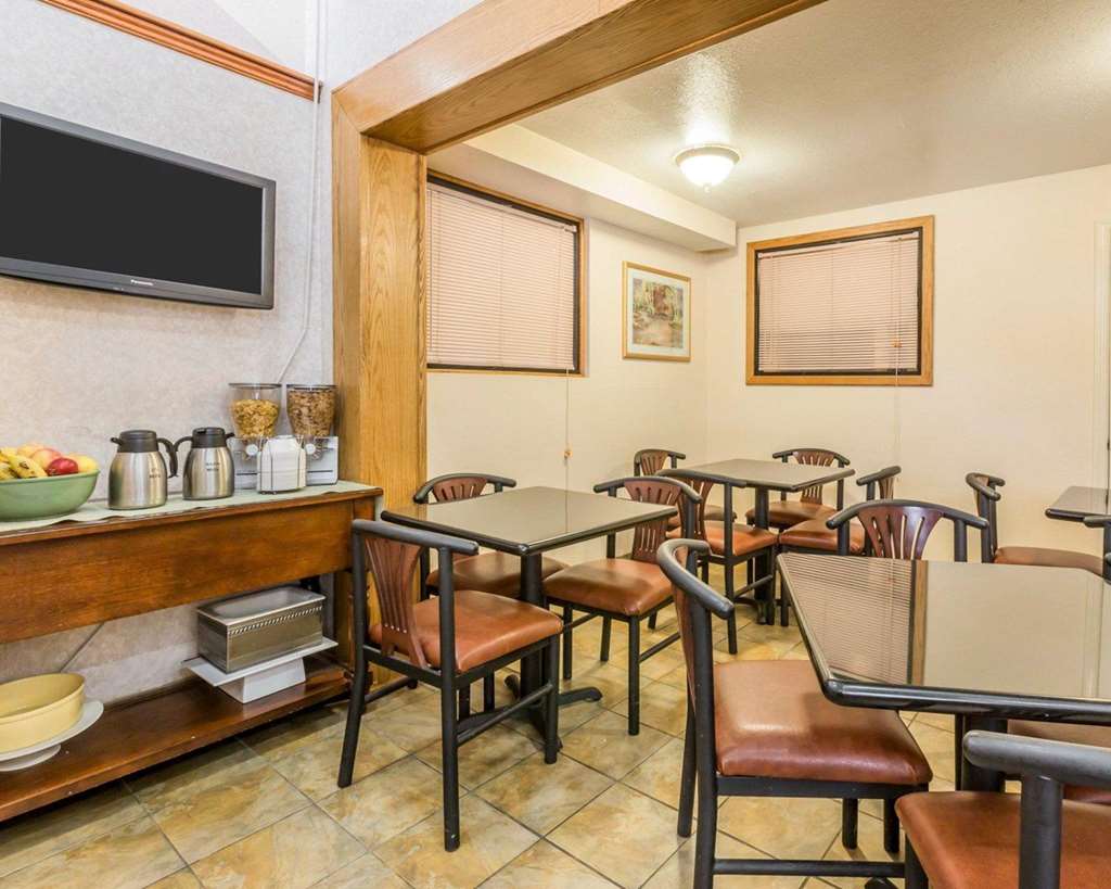 Quality Inn Pell City I 20 exit 158 - photo 29