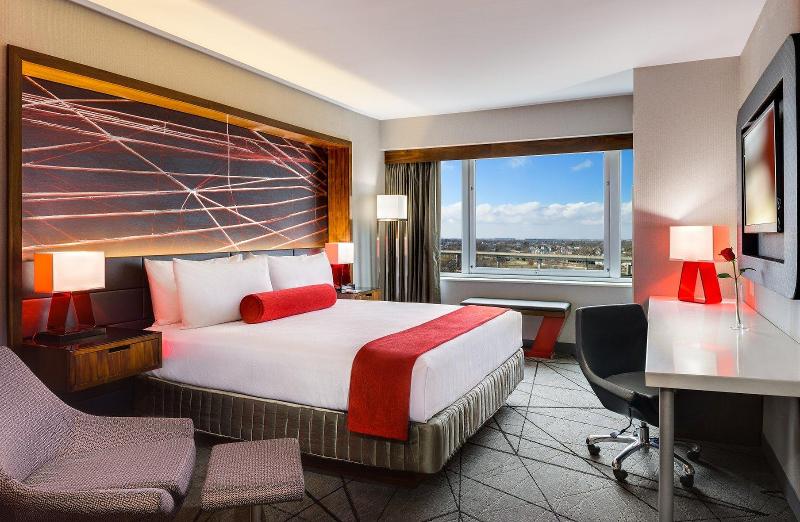 Crowne Plaza JFK Airport New York City - photo 22