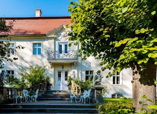 Schloss Blankensee exklusiv - carbon neutral hotel in Trebbin