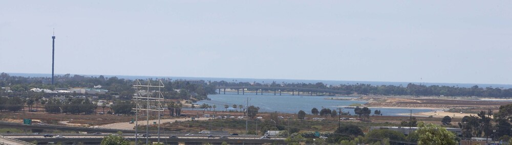 E Z 8 Motel South Bay - photo 34