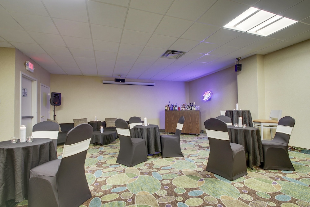 Holiday Inn Westbury Long Island by IHG - photo 31