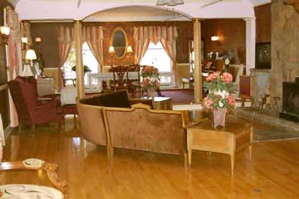 The Pines Inn Lake Placid - photo 3