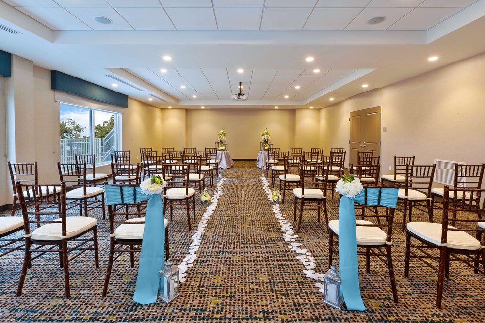 Hampton Inn Cape Cod Canal - photo 37