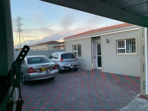 Naliya Guest house