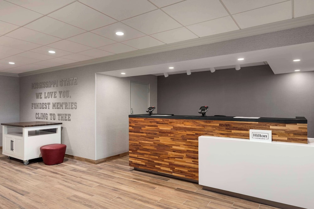 Hampton Inn Starkville - photo 4