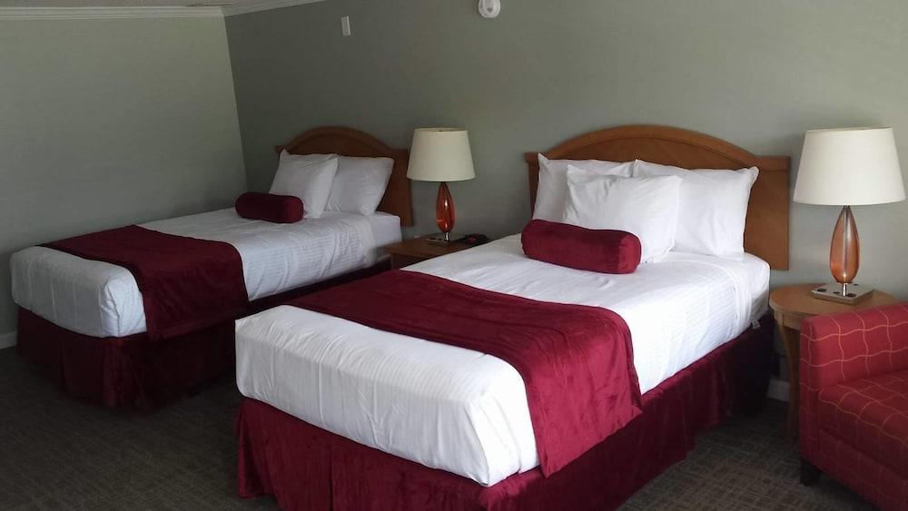 Town N Country Family Resort - photo 15