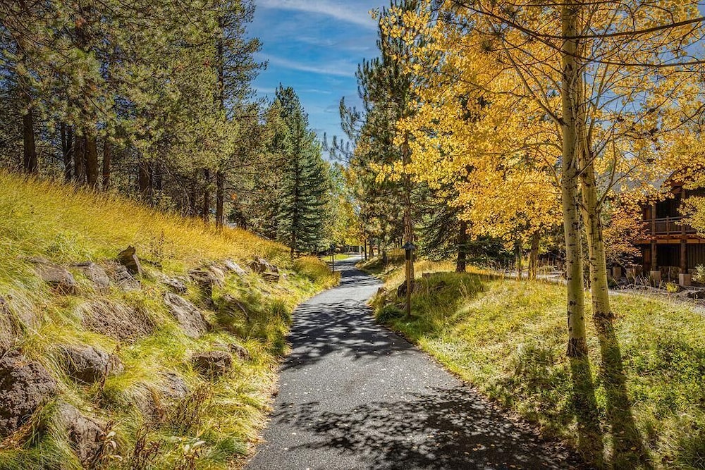 Awbrey Lane #7 by Village Properties at Sunriver - photo 45