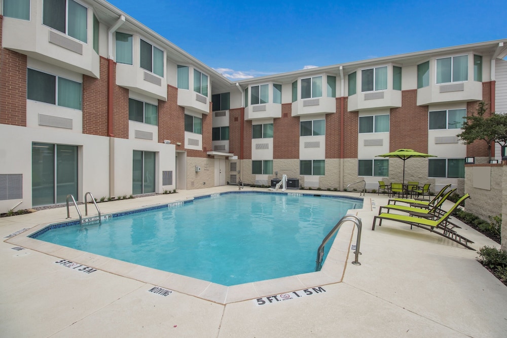 SpringHill Suites by Marriott Dallas NW Hwy I35E - photo 29
