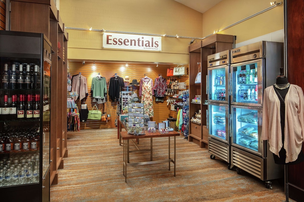 DoubleTree by Hilton Ontario Airport - photo 48
